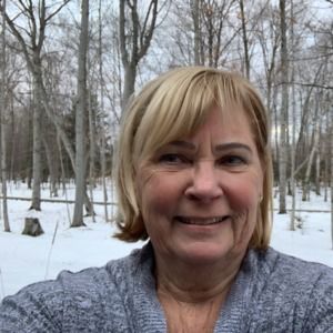 Meet your Posher, Suzanne